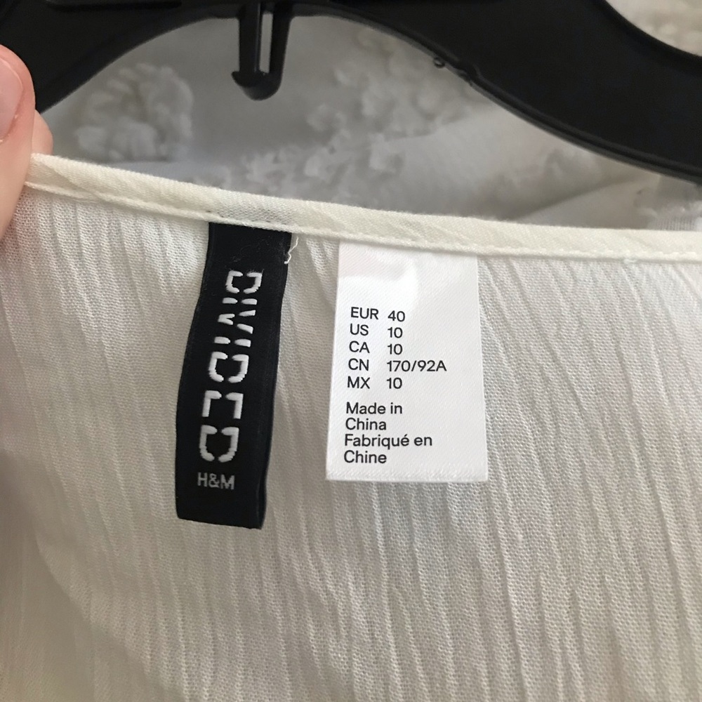 H&M Flowy Top - Picture 5 of 5